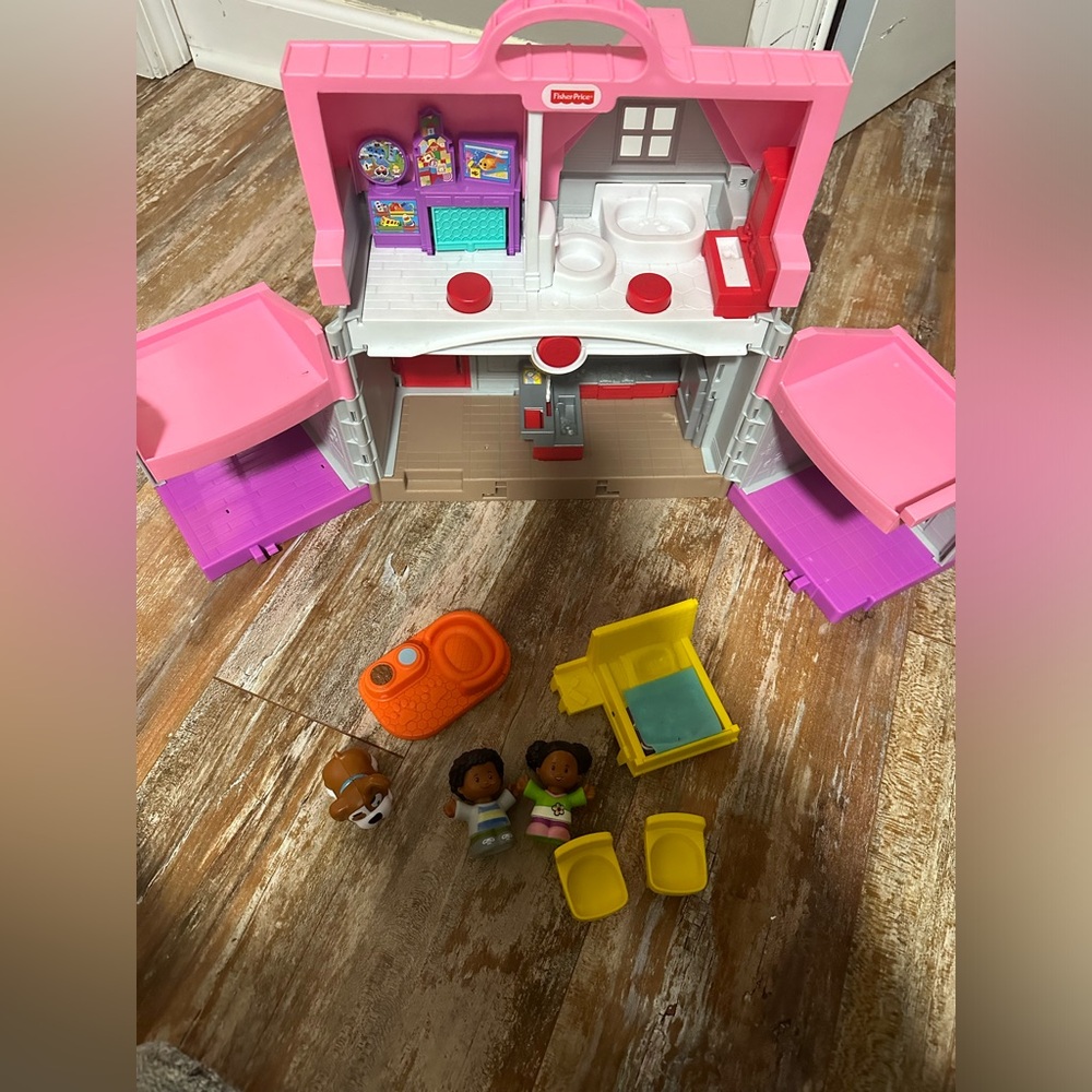 Little people dollhouse